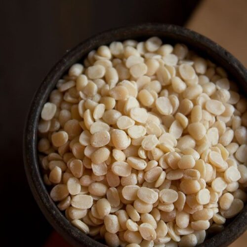 Hand Pounded White Urad Dal (1 Kg)
